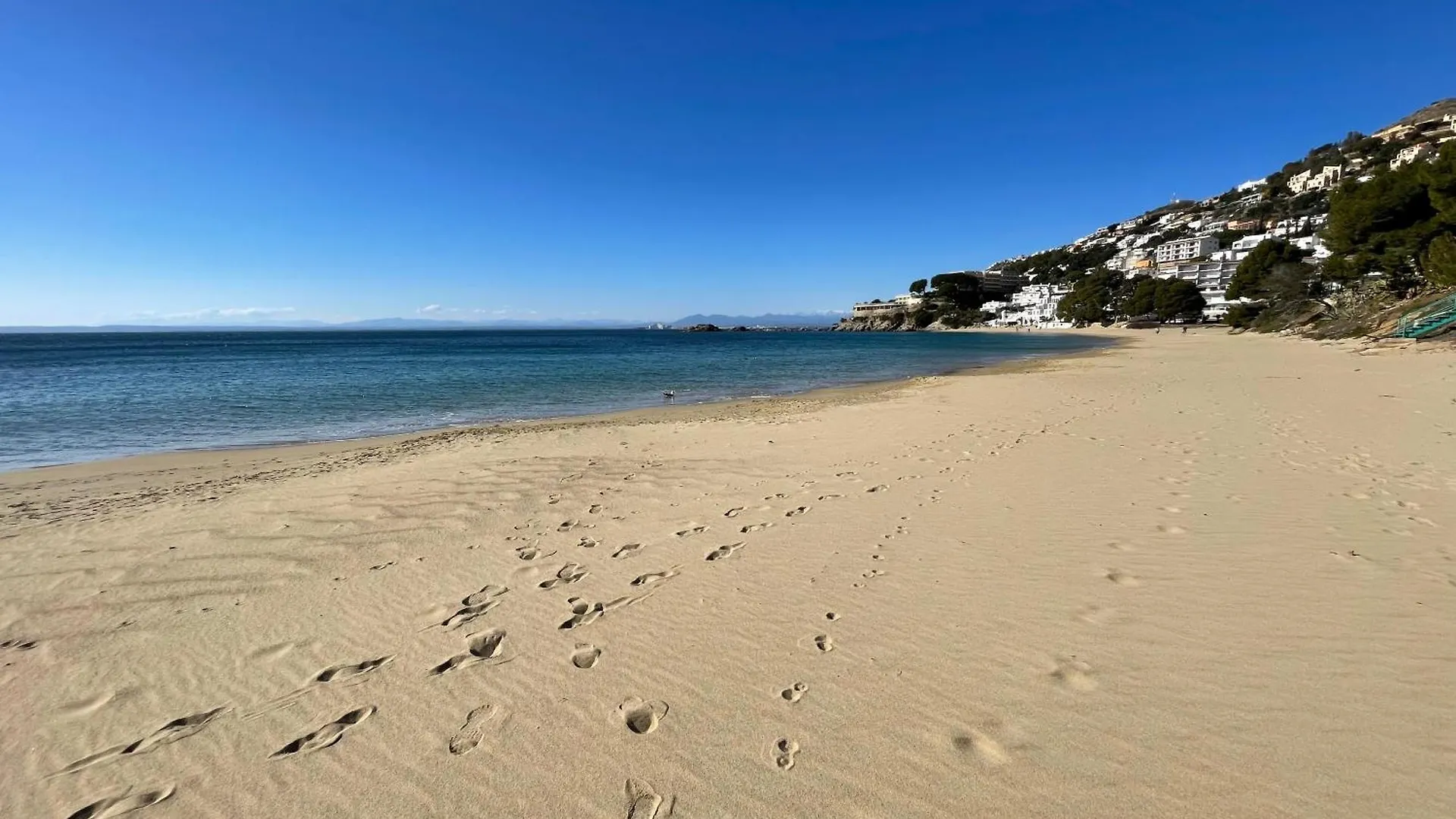 Apartamento New Madrague Beach Rosas